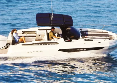 Karnic R8-S-HT running 2